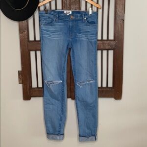 A.N.D. SlOUCHY LIGHT WASH RIPPED KNEE JEAN SZ 30